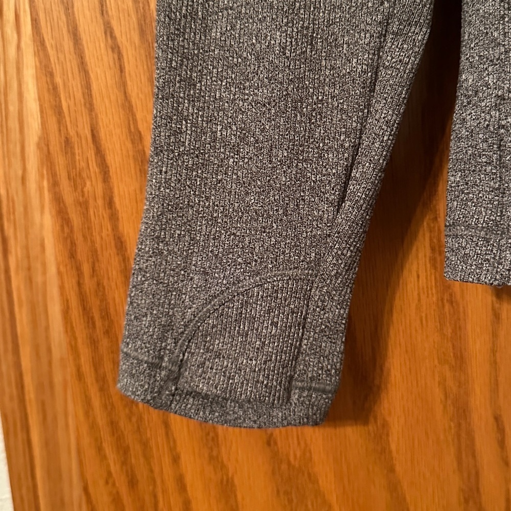 Athleta Uptempo Women’s Grey Ribbed Henley Top - Size L - Picture 8 of 12